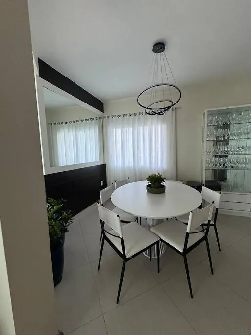 Linda Casa No Campeche Proximo A Praia Florianopolis Holiday home